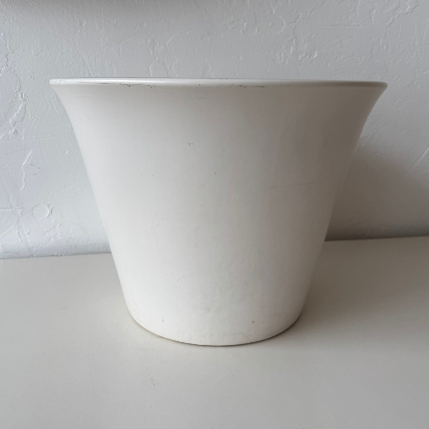 Gainey G 13 White Planter