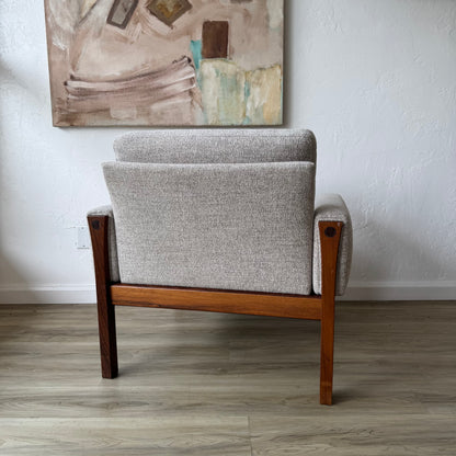 Hans Wegner AP 62 Lounge Chair Low Back