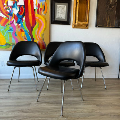 Eero Saarinen | Knoll Dining Chairs