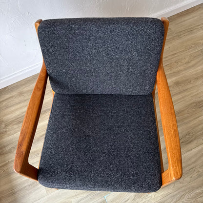 Ole Wanscher Senator Lounge Chair