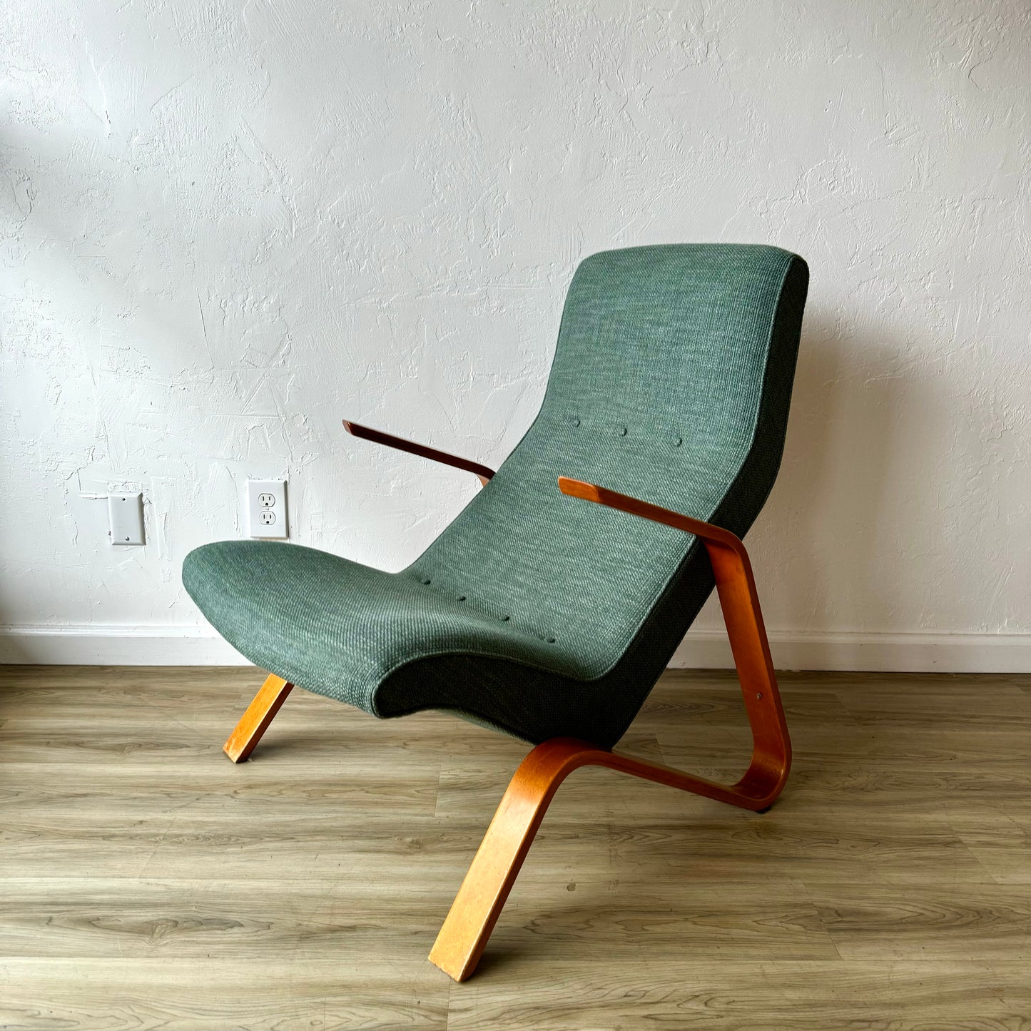 Eero Saarinen | Knoll Grasshopper Lounge Chair