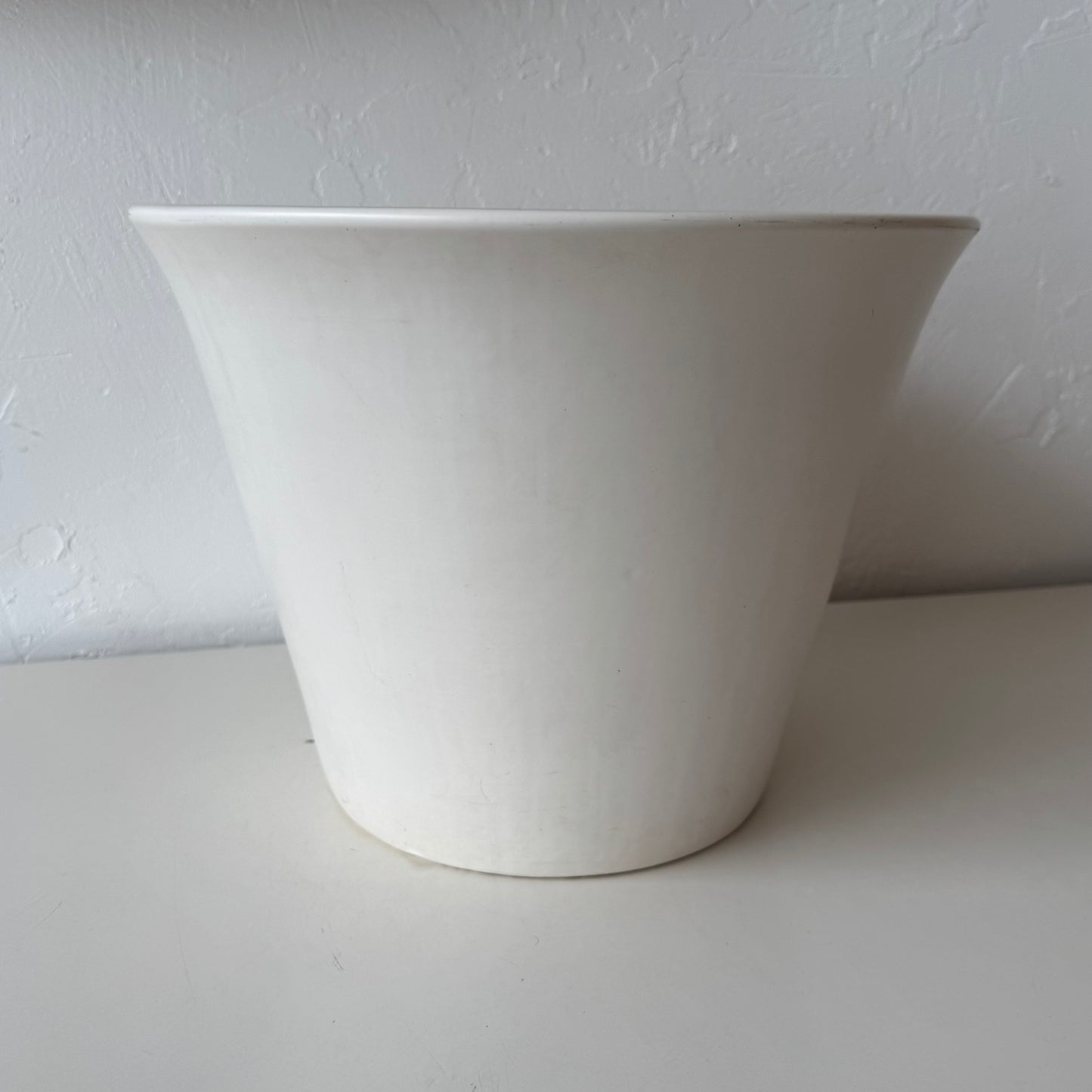 Gainey G 13 White Planter